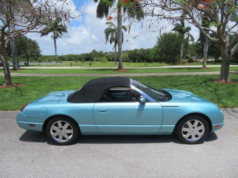 Used 2002 Ford Thunderbird UNAVAIL RWD image 4