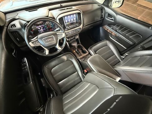 Used 2021 GMC Canyon Denali image 16