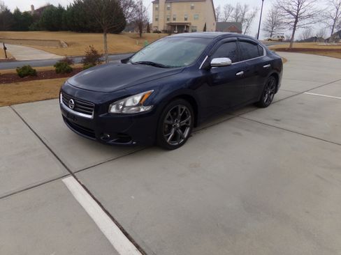 Used 2013 Nissan Maxima SV image 1