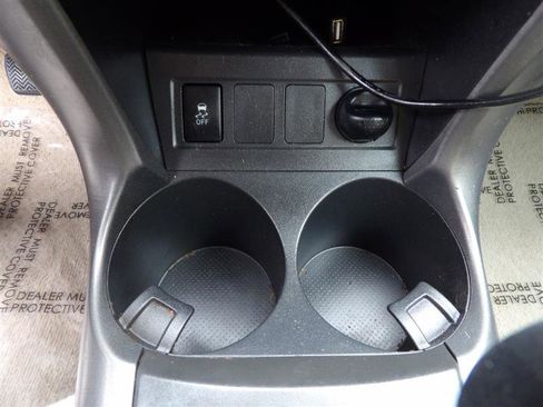 Used 2010 Toyota RAV4 image 22