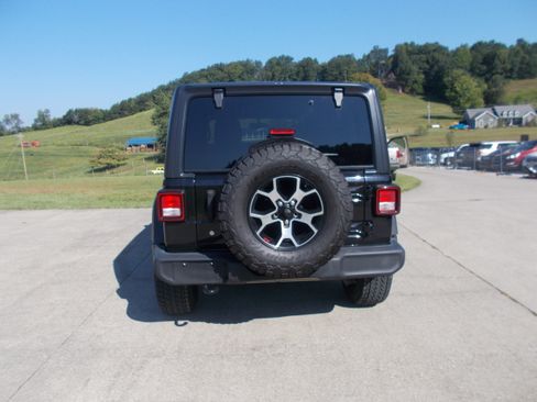Used 2020 Jeep Wrangler 4WD Unlimited Sport image 3