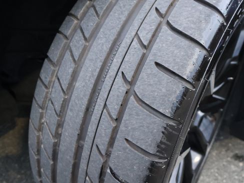 Used 2011 Ford Mustang GT Premium image 23