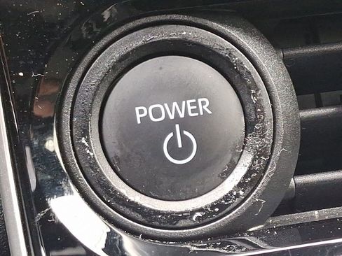 Used 2024 Toyota bZ4X image 25