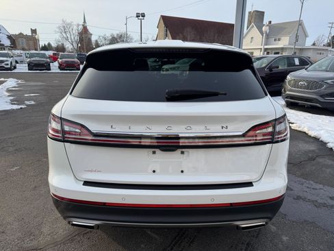 Used 2023 Lincoln Nautilus Reserve image 4