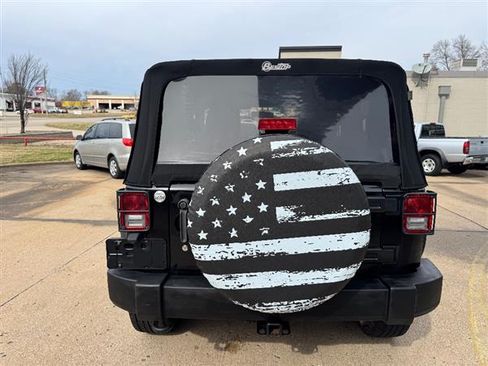 Used 2016 Jeep Wrangler Sport image 4