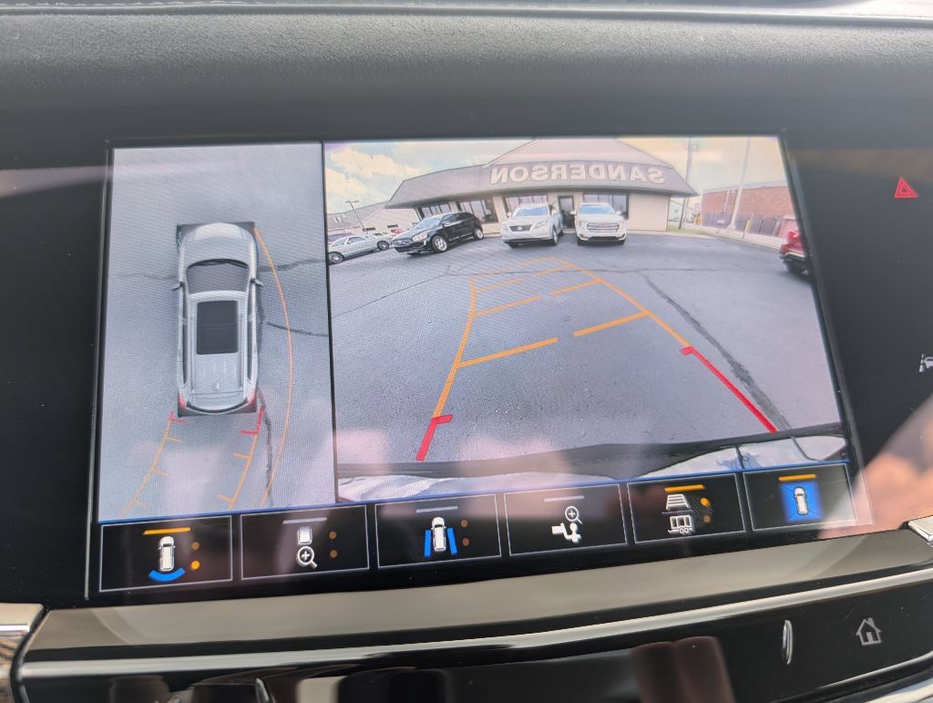 Used 2024 Cadillac XT6 AWD Sport image 14