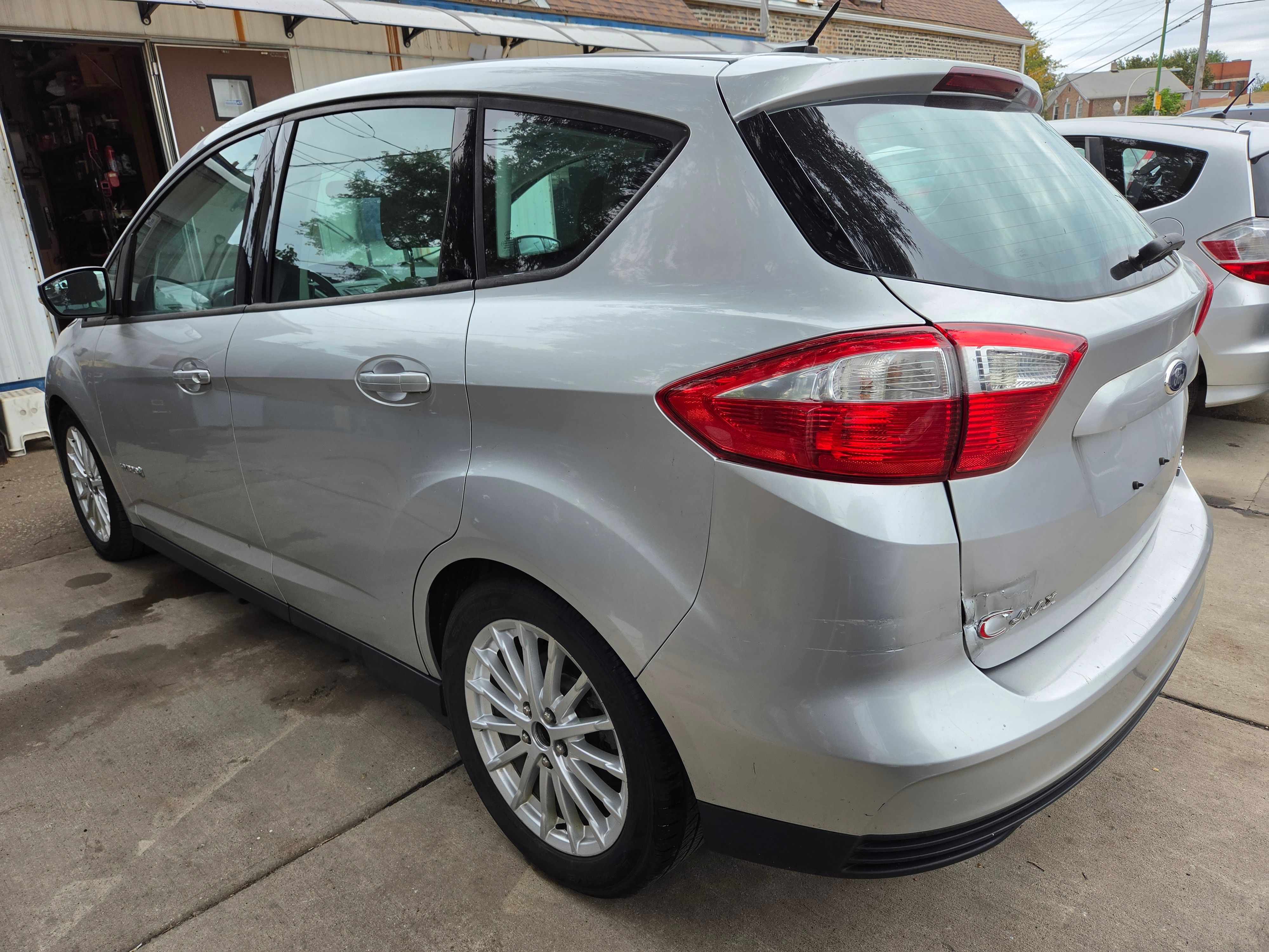 Used 2015 Ford C-MAX SE FWD image 4