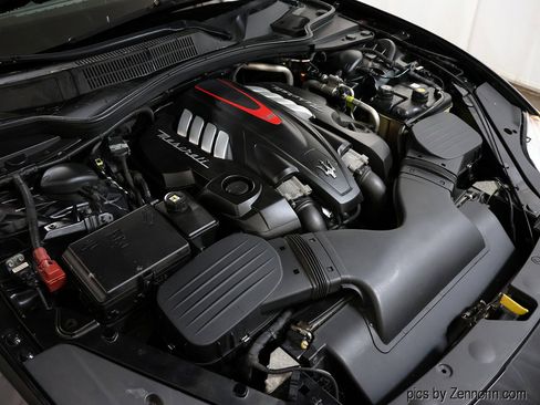 Used 2014 Maserati Quattroporte GTS image 36