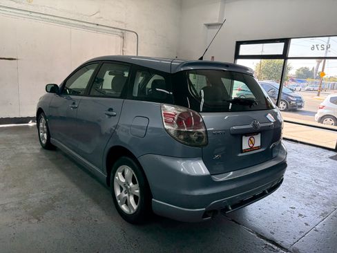 Used 2005 Toyota Matrix XR FWD image 4