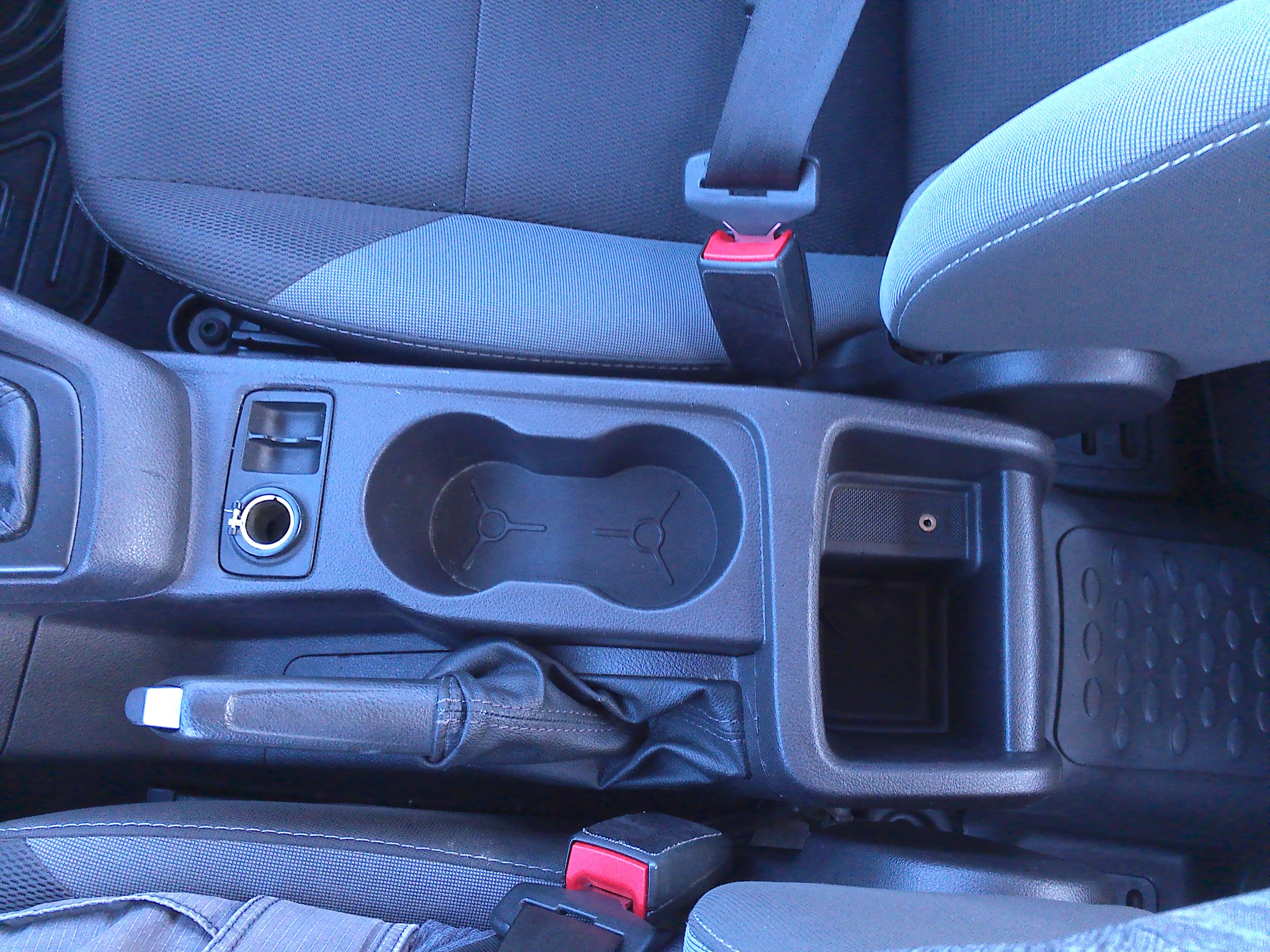 Used 2014 Ford Focus S Sedan FWD image 20