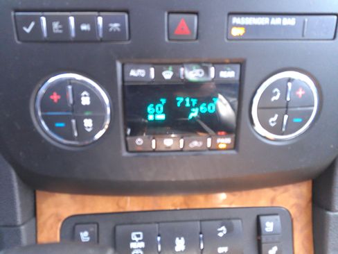 Used 2012 Buick Enclave Premium image 20