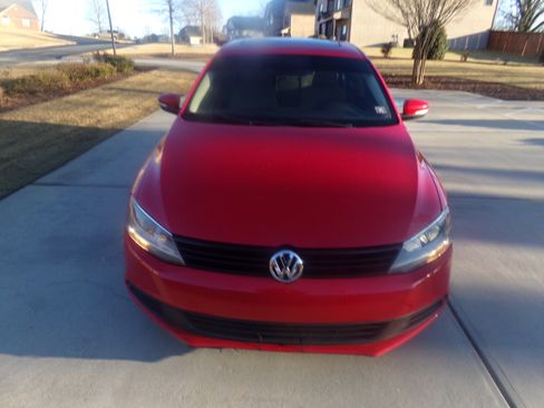 Used 2011 Volkswagen Jetta TDI SE image 8