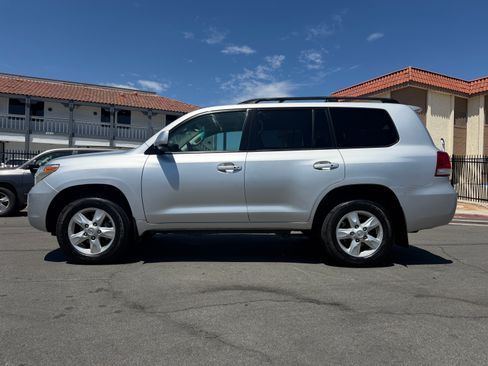 Used 2010 Toyota Land Cruiser UNAVAIL AWD/4WD image 2