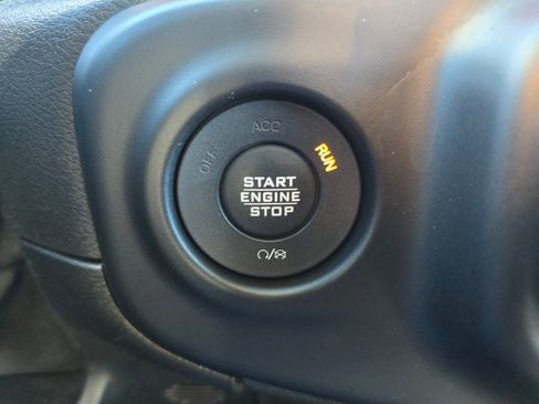 Used 2020 Jeep Gladiator Rubicon image 36