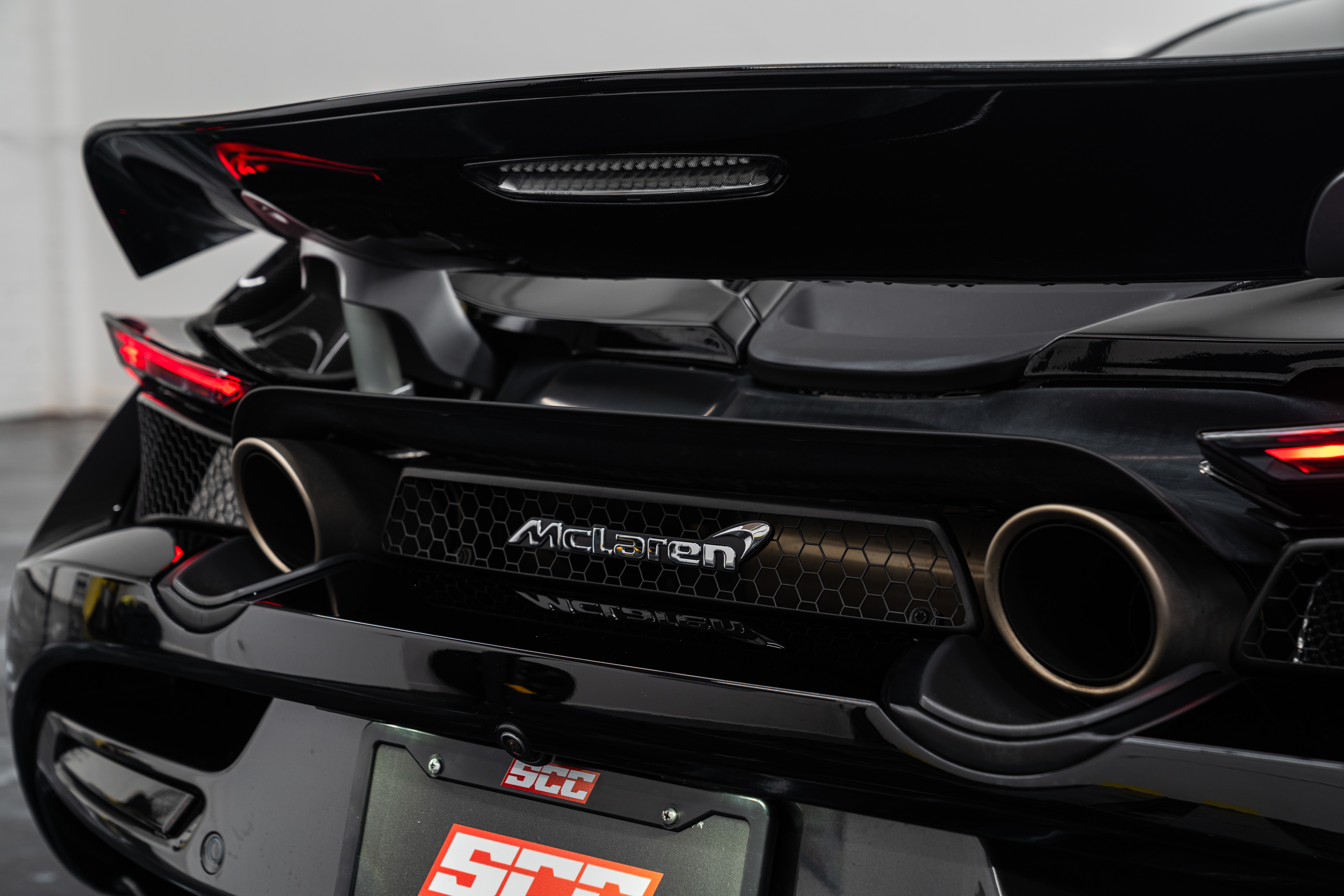 Used 2021 McLaren 720S Performance RWD image 19