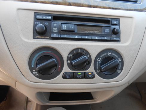 Used 2003 Mitsubishi Lancer ES image 15