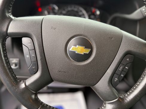 Used 2021 Chevrolet Express 3500 image 16