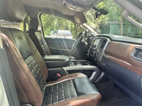 Used 2017 Nissan Titan XD 4x4 Crew Cab image 26