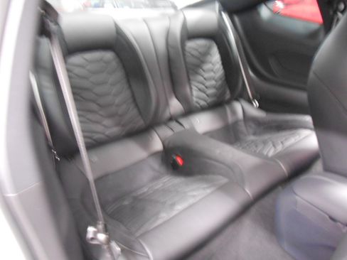 Used 2025 Ford Mustang Shelby GT350 RWD image 13