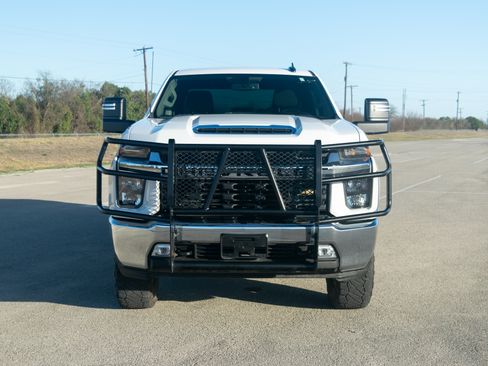 Used 2022 Chevrolet Silverado 2500 LT image 8