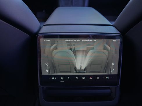 Used 2024 Tesla Model 3 Long Range image 16