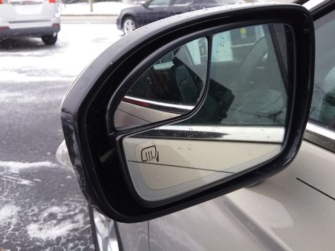 Used 2015 Ford Fusion SE image 18