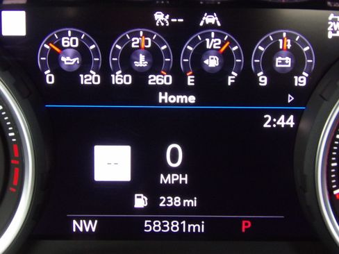 Used 2021 Chevrolet Silverado 1500 4x4 Crew Cab LTZ image 38