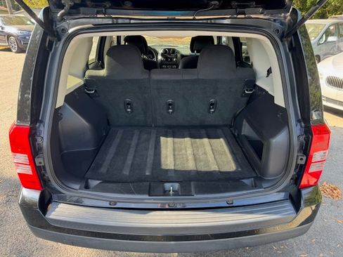 Used 2016 Jeep Patriot Sport image 10