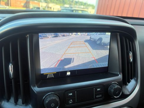 Used 2021 Chevrolet Colorado ZR2 image 17