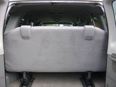 Used 2014 Ford E-350 and Econoline 350 XLT image 14