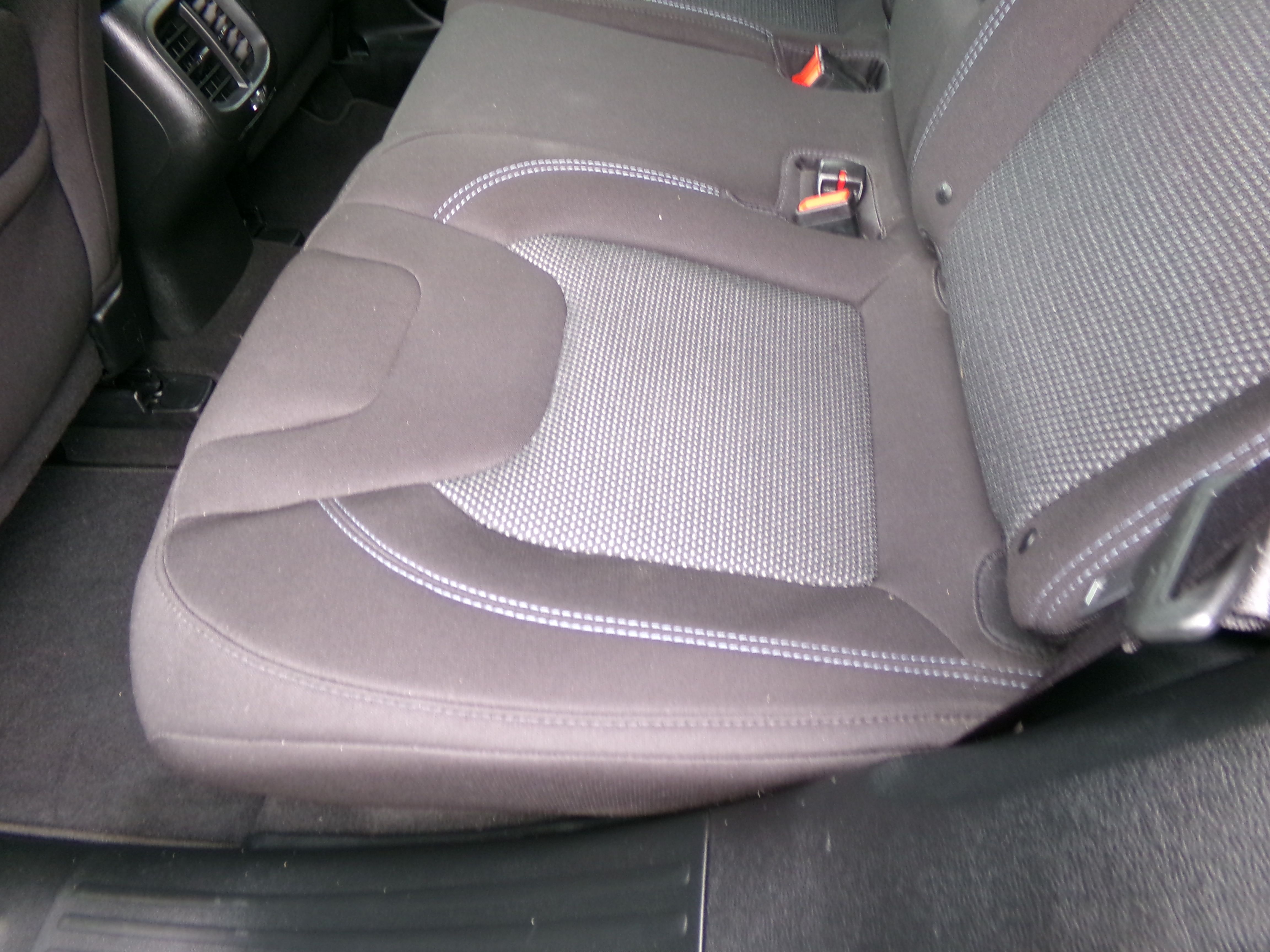 Used 2019 Jeep Cherokee 4WD Latitude image 10