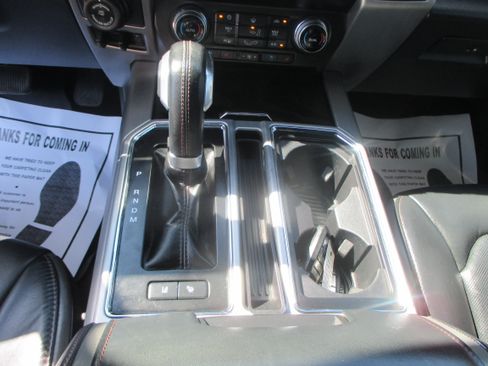 Used 2020 Ford F150 Platinum image 11