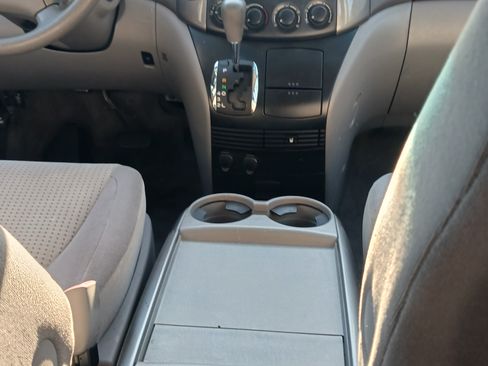 Used 2009 Toyota Sienna LE image 26