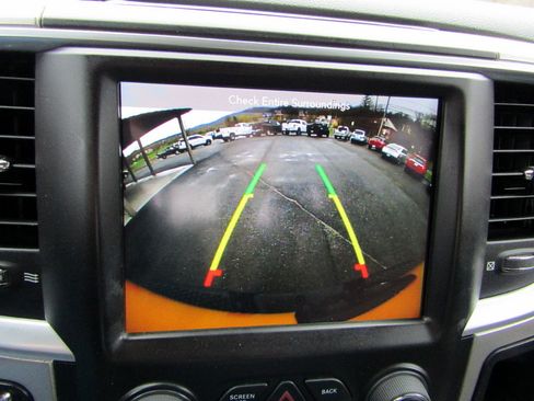 Used 2019 RAM 1500 Classic SLT image 21