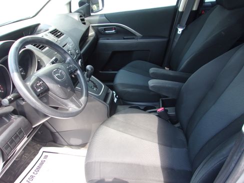 Used 2014 MAZDA MAZDA5 Sport FWD image 5