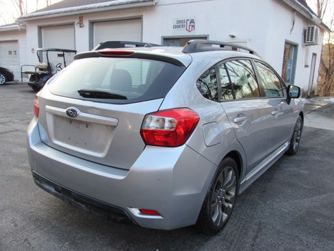 Used 2013 Subaru Impreza 2.0i Sport Premium image 8