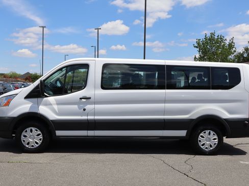 Used 2018 Ford Transit 350 148 Low Roof Wagon RWD image 6