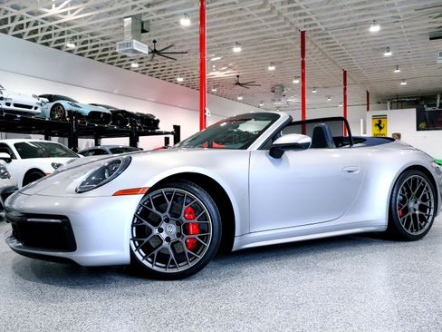 Used 2020 Porsche 911 Carrera 4S Cabriolet AWD/4WD image 5