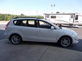 Used 2010 Hyundai Elantra Touring SE image 4