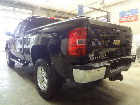 Used 2011 Chevrolet Silverado 2500 LT image 5