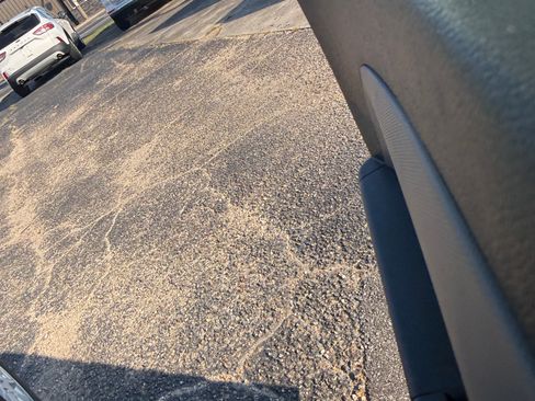 Used 2016 Chevrolet Sonic LT image 13