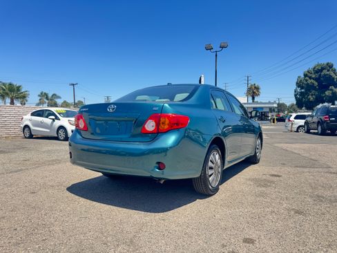 Used 2010 Toyota Corolla LE FWD image 8