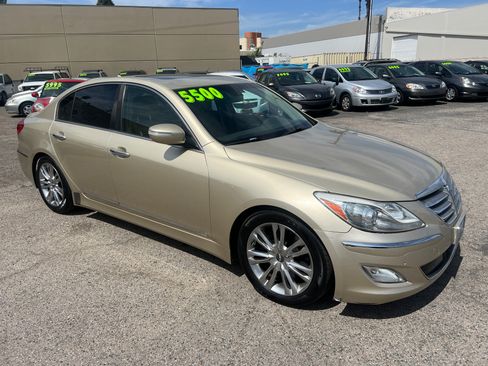 Used 2012 Hyundai Genesis 4.6 image 16