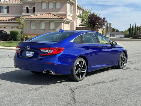 Used 2019 Honda Accord Sport image 8