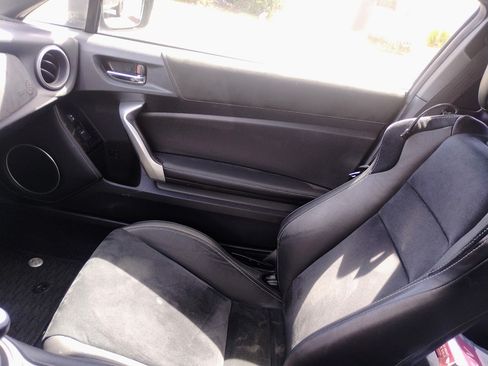 Used 2019 Toyota 86 image 5