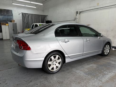 Used 2007 Honda Civic LX Sedan image 5