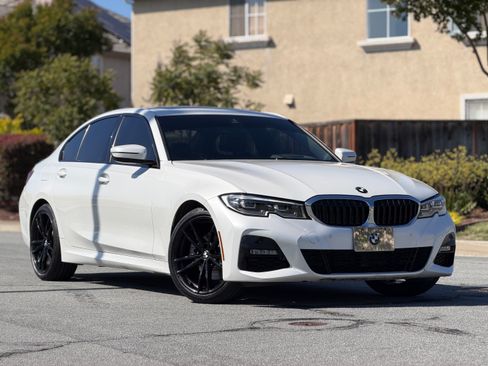 Used 2019 BMW 330i xDrive Sedan AWD/4WD image 6