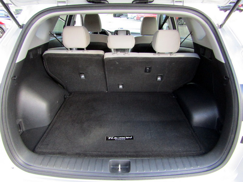 Used 2019 Hyundai Tucson AWD SE image 17