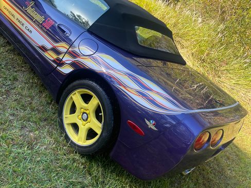 Used 1998 Chevrolet Corvette image 5