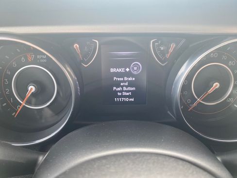 Used 2018 Jeep Wrangler Unlimited Sport image 16
